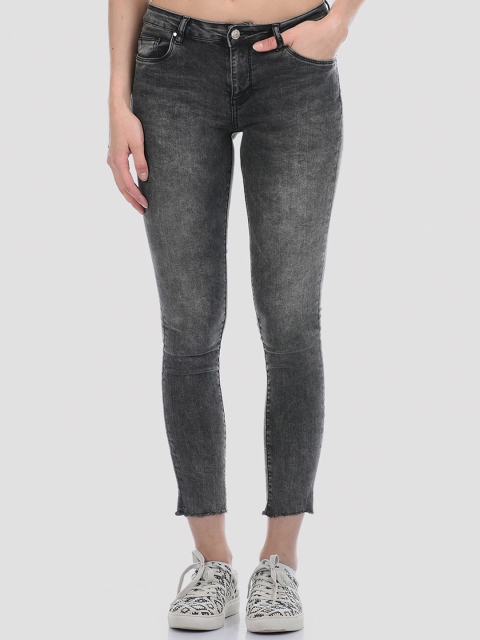 

TALIA Women Grey Skinny Fit Low Distress Heavy Fade Stretchable Jeans