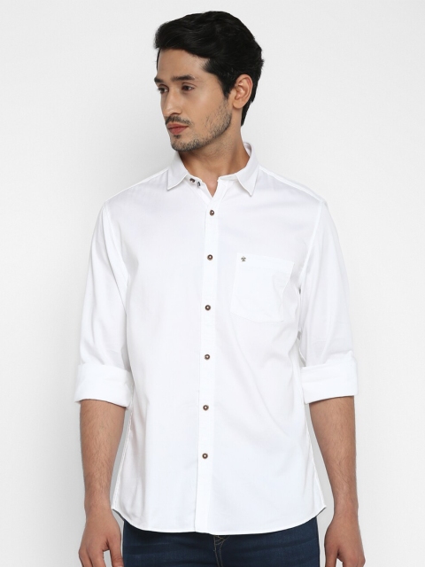 

Turtle Men White Solid Slim Fit Casual Shirt