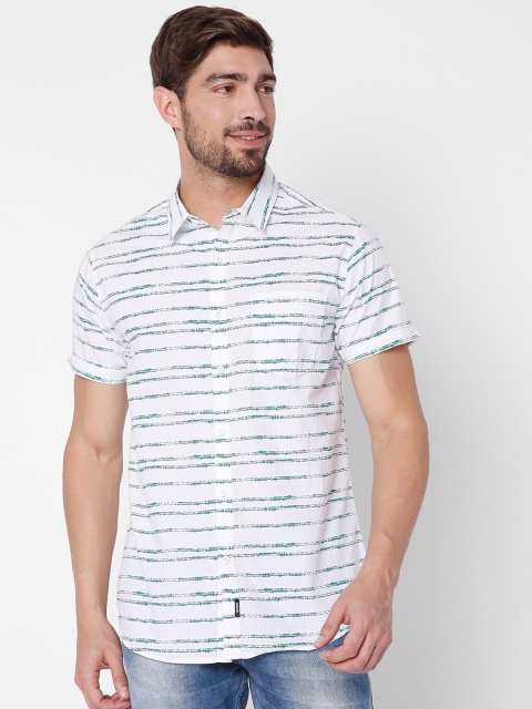 

SPYKAR Men Green Slim Fit Horizontal Stripes Striped Casual Shirt