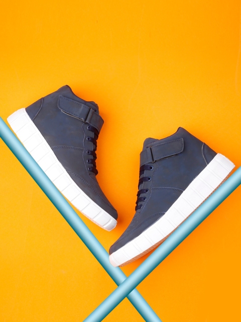 

mr wonker Men Blue Batman Striped High-Top Sneakers