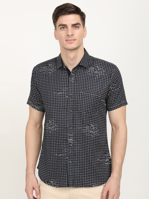 

V2 Value & Variety Men Blue Slim Fit Checked Casual Shirt