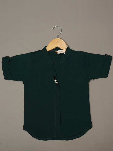 

Mumkins Green Crepe Top