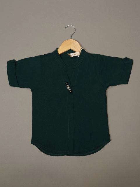 

Mumkins Green Crepe Top