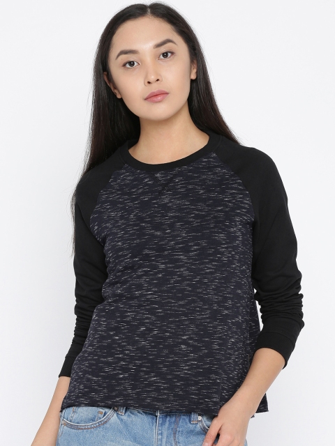 

Roadster Women Navy & Black Solid Sweatshirt, Navy blue