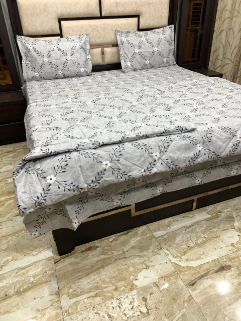 

Pure Decor Grey Floral Printed Cotton Bedding Set