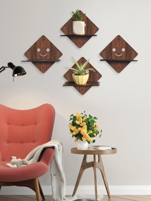 

RANDOM Set Of 4 Brown Solid Wall Hanging Planters With Stand
