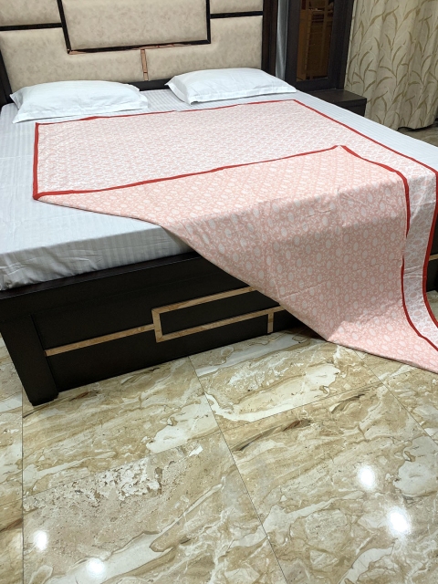 

Pure Decor Unisex Peach Blankets Quilts and Dohars