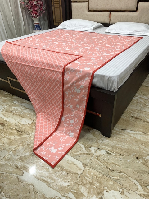 

Pure Decor Unisex Peach Blankets Quilts and Dohars