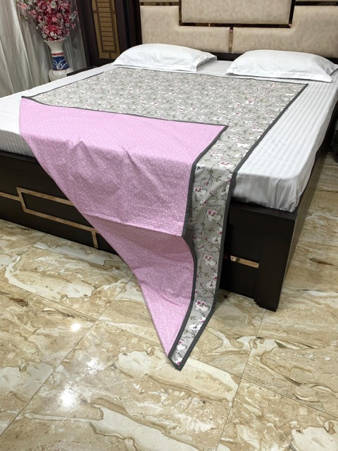 

Pure Decor Unisex Beige Blankets Quilts and Dohars