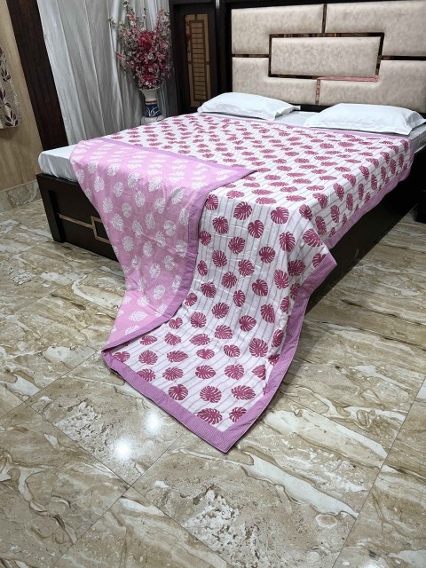 

Pure Decor Unisex Pink Blankets Quilts and Dohars