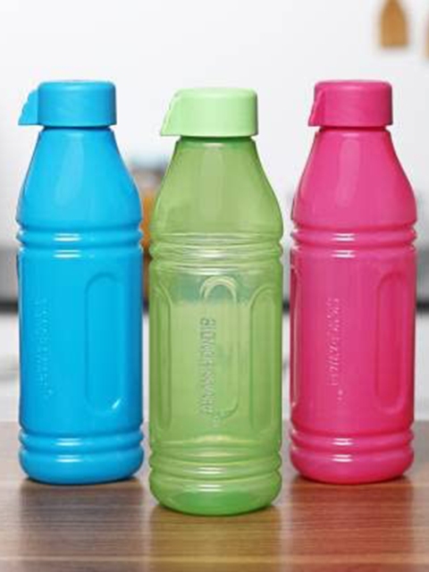 

SignoraWare Set Of 3 Blue & Green Solid Aqua Triangle Water Bottles
