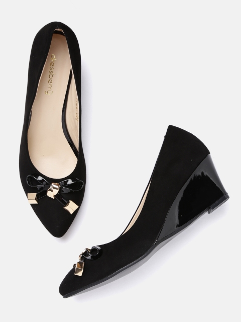 

DressBerry Women Black Solid Pumps