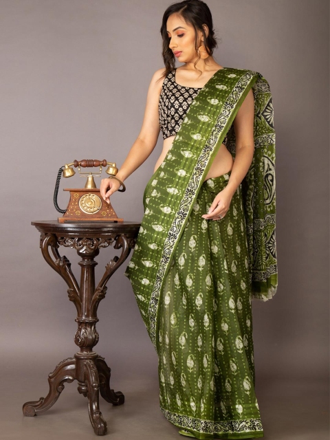 

Unnati Silks Green & White Block Printed Pure Cotton Kovai Saree