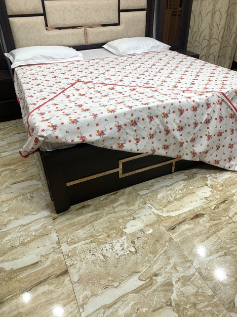 

Pure Decor Unisex Red Duvet Cover