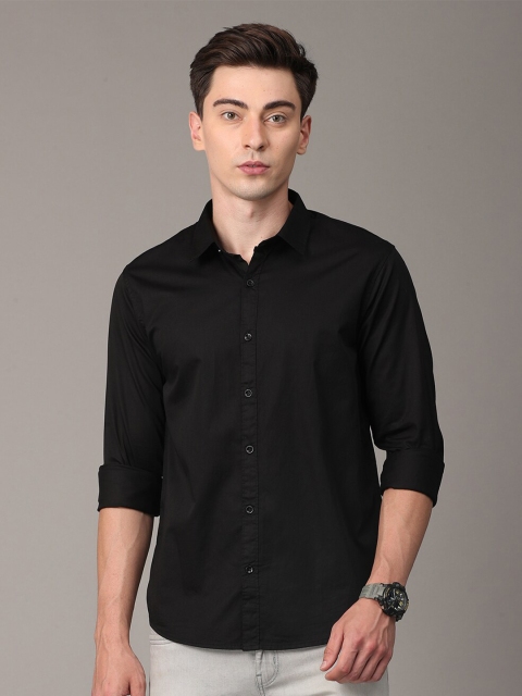 

Huggun Men Black Premium Slim Fit Semiformal Shirt