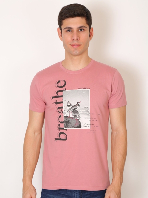 

VSQUARED2 Men Pink Typography Printed Slim Fit T-shirt