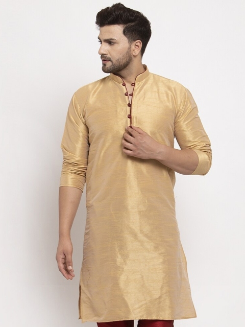 

Benstoke Men Gold-Toned Solid Kurta