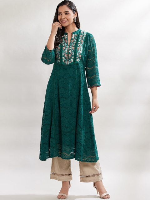 

Lakshita Women Red Geometric Embroidered Keyhole Neck Flared Sleeves Thread Work Anarkali Kurta