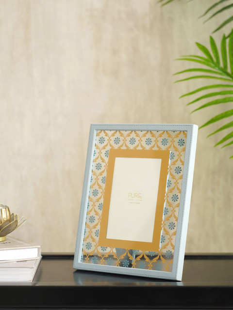 

Pure Home and Living Blue & Gold-Toned Printed Photo Frame
