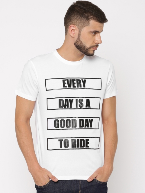 

Lee Men White Printed Round Neck T-shirt