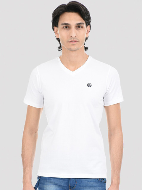 

Cloak & Decker by Monte Carlo Men White V-Neck T-shirt