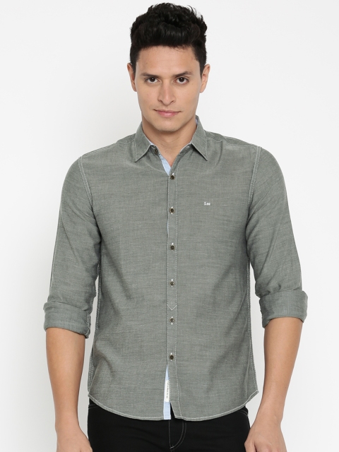 

Lee Men Grey Slim Fit Solid Casual Shirt