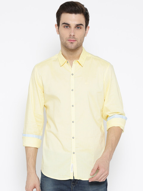 

Lee Men Yellow Slim Fit Casual Shirt