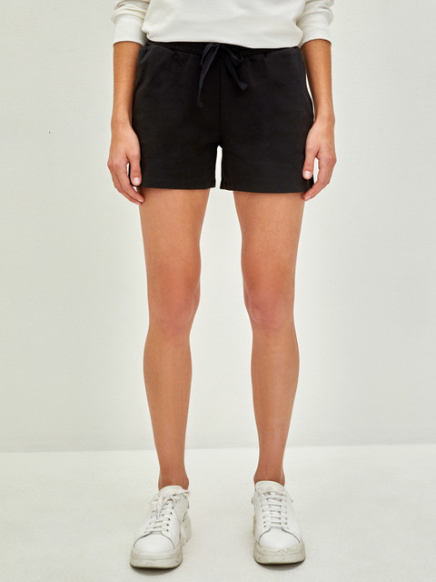 

LC Waikiki Women Black Solid Pure Cotton Shorts