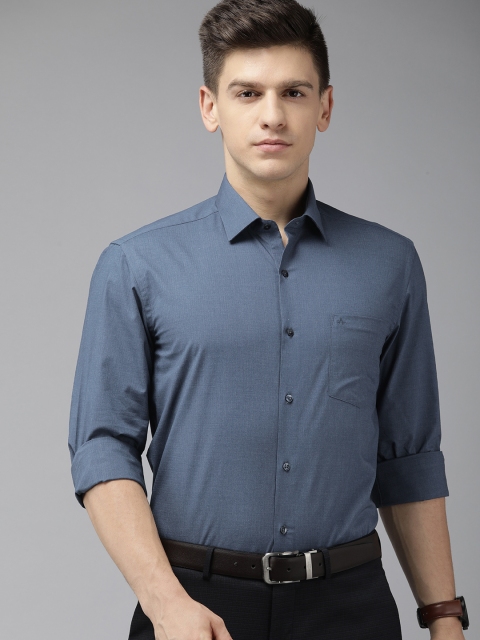 

Arrow Men Blue Solid Manhattan Slim Fit Pure Cotton Formal Shirt