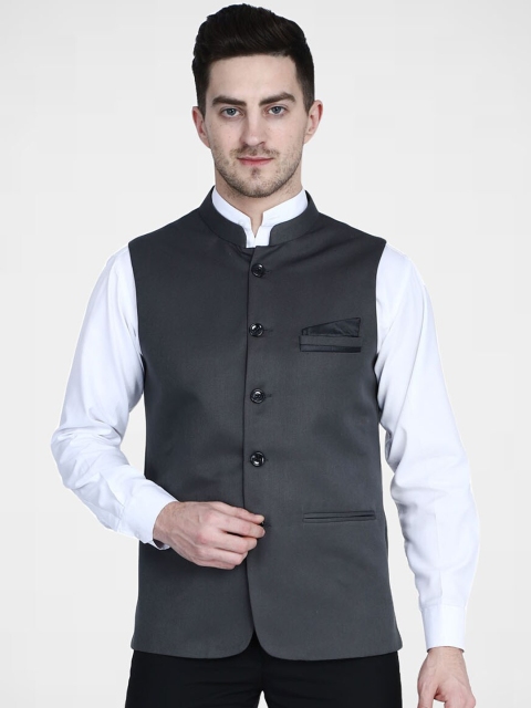 

TAHVO Men Grey Solid Nehru Jackets