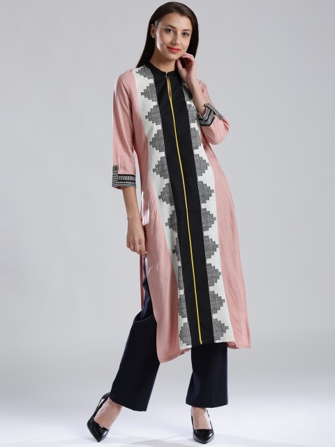 

W Women Dusty Pink & Black Printed Straight Kurta