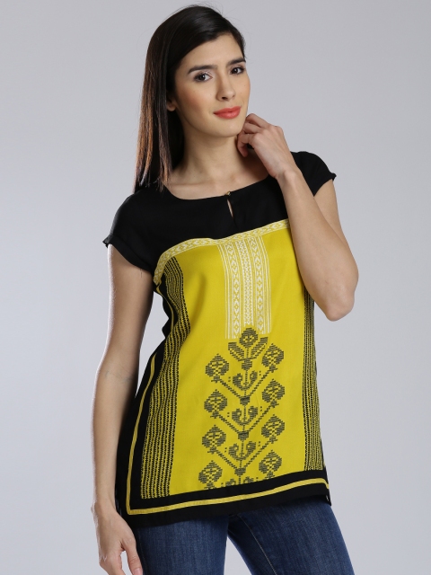 

W Women Yellow Printed Top
