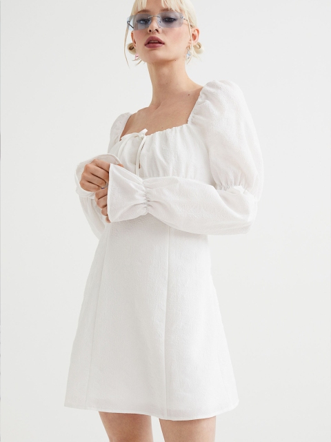 

H&M Women White Solid Square Neck Balloon-Sleeved Dress