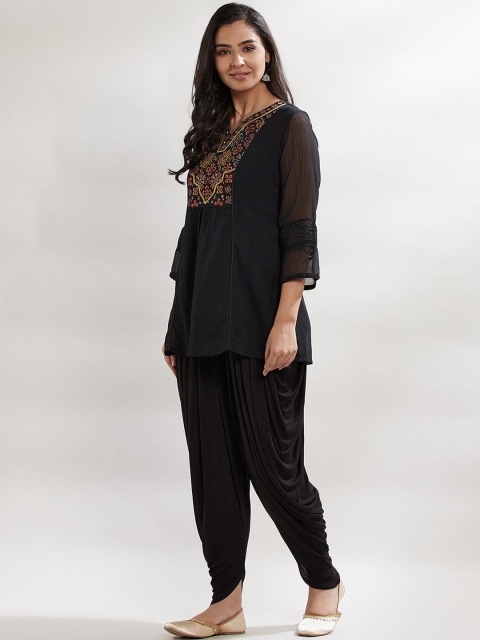 

Lakshita Women Charcoal Ethnic Motifs Flared Sleeves Thread Work Kurta