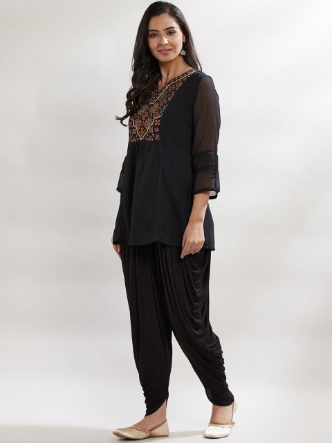 

Lakshita Women Charcoal Ethnic Motifs Flared Sleeves Thread Work Kurta
