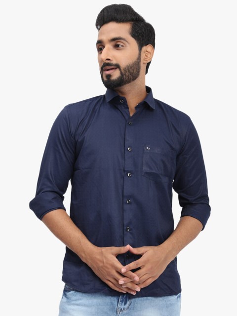

DCot By Donear Men Blue Comfort Casual Shirt
