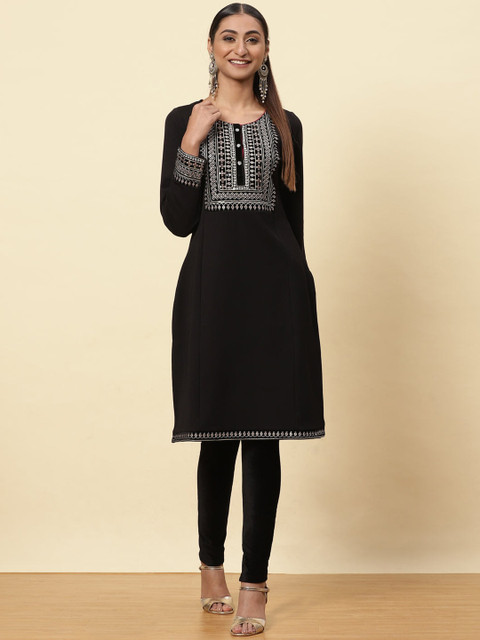 

Lakshita Women Charcoal Geometric Yoke Design Keyhole Neck Thread Work Kurta