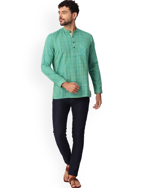

NIRVAAN Men Green Checked Kurta