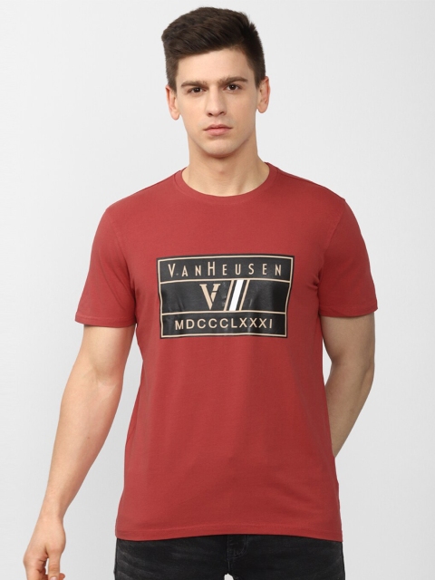 

Van Heusen Sport Men Red Typography Printed Applique T-shirt