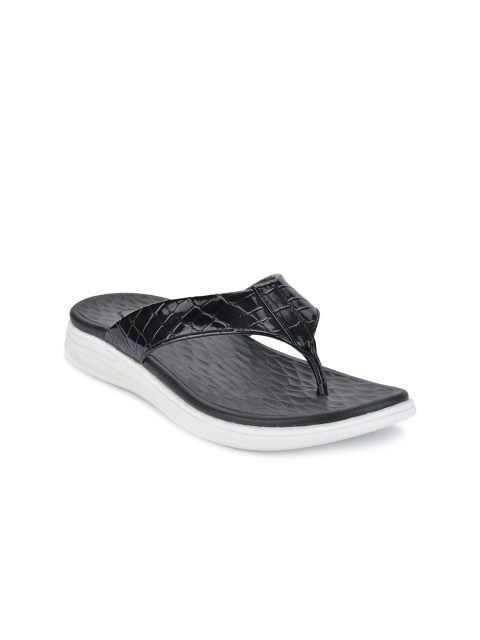 

Ganuchi Women Black & White Slip-On