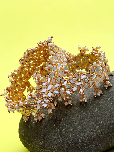 

KARATCART Rose Gold-Plated Kundan Studded Bangle