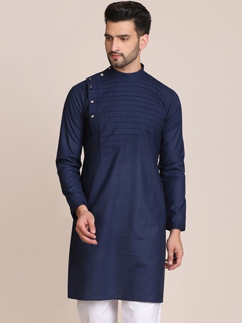 

TAHVO Men Navy Blue Pleated Kurta with Pyjamas