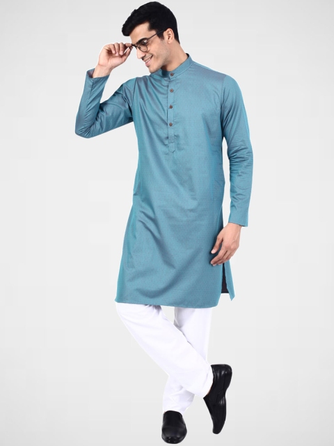 

TAHVO Men Blue Kurta with Pyjamas