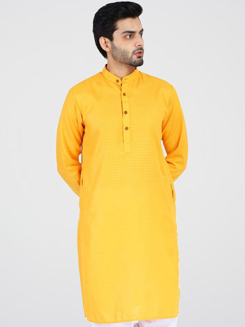 

TAHVO Men Yellow Kurta with Pyjamas