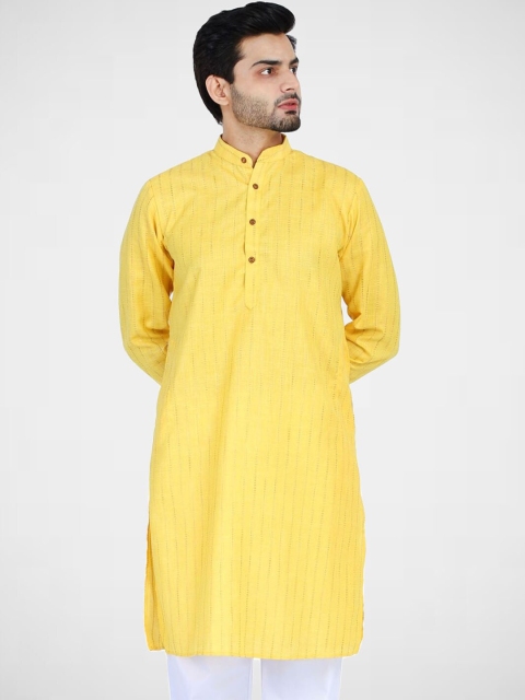 

TAHVO Men Yellow Kurta with Pyjamas