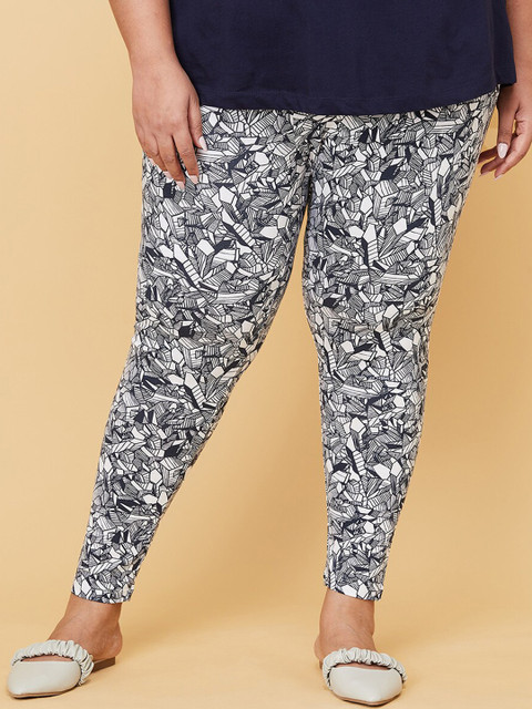 

max Women Plus Size Blue & White Printed Leggings