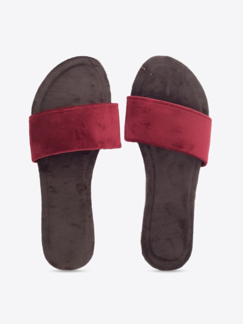 

Apratim Women Red Textured Open Toe Flats