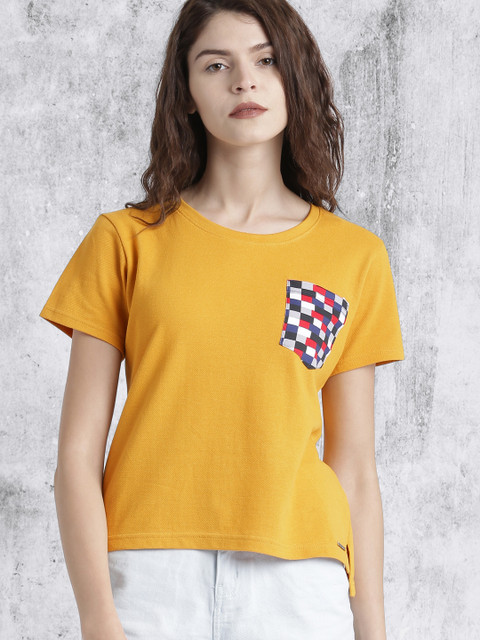 

Roadster Women Mustard Yellow Solid Round Neck T-shirt