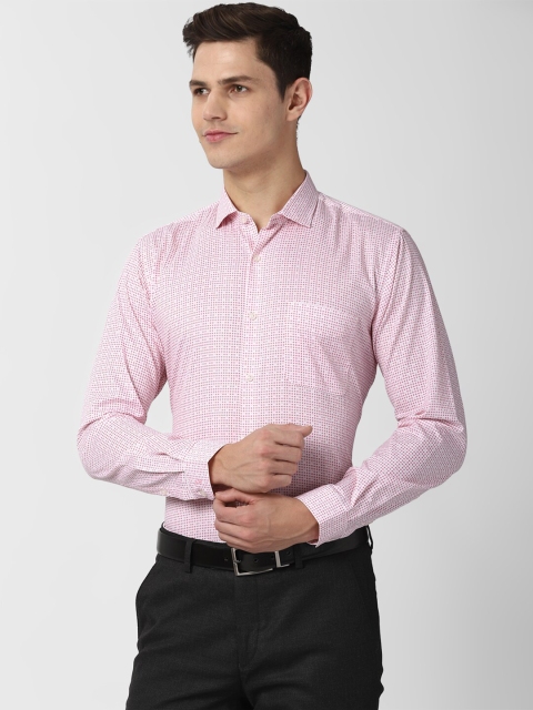 

Peter England Men Pink Printed Formal Shirt