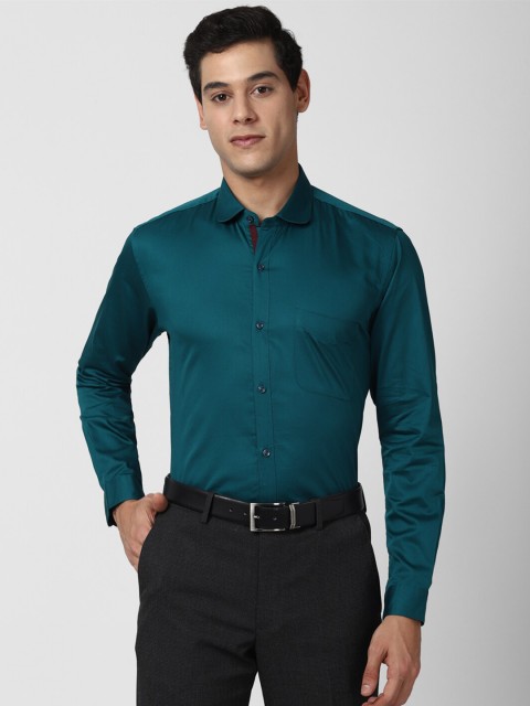 

Peter England Men Green Formal Shirt